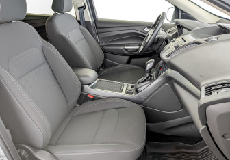 Подержанный автомобиль Ford Kuga 2018 года (23 фото)