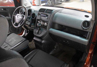 Подержанный автомобиль Honda Element 2004 года (11 фото)