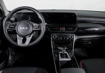 Подержанный автомобиль Kia Seltos 2024 года (12 фото)