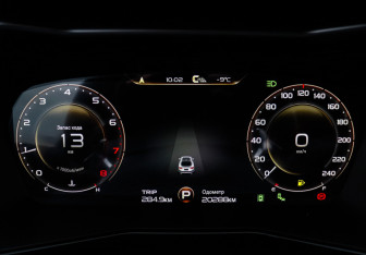 Подержанный автомобиль Geely Tugella 2023 года (35 фото)