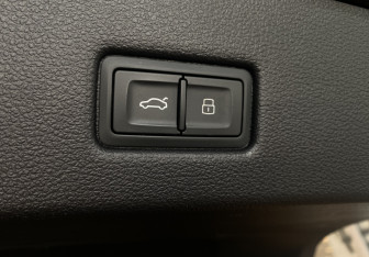 Подержанный автомобиль Audi A7 2021 года (14 фото)