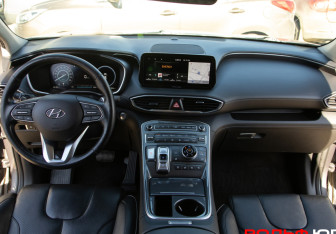 Подержанный автомобиль Hyundai Santa Fe 2021 года (12 фото)