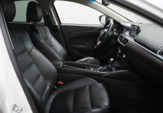 Подержанный автомобиль Mazda 6 Sedan 2015 года (11 фото)