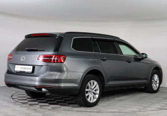 Подержанный автомобиль Volkswagen Passat Wagon 2016 года (3 фото)