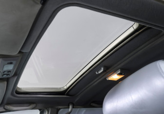 Подержанный автомобиль Toyota Land Cruiser Suv 1997 года (16 фото)