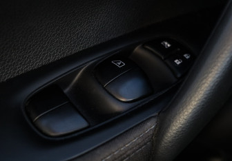 Подержанный автомобиль Nissan Qashqai 2017 года (19 фото)