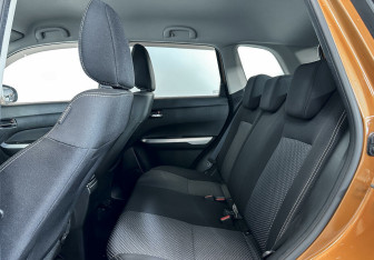 Подержанный автомобиль Suzuki Vitara 2018 года (13 фото)