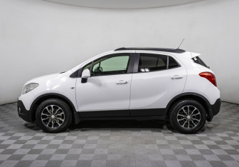 Подержанный автомобиль Opel Mokka 2013 года (8 фото)