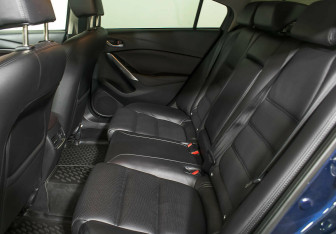 Подержанный автомобиль Mazda 6 Sedan 2015 года (17 фото)