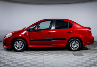 Подержанный автомобиль Suzuki SX4 Sedan 2010 года (8 фото)