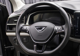 Подержанный автомобиль Jetta VS7 2023 года (17 фото)