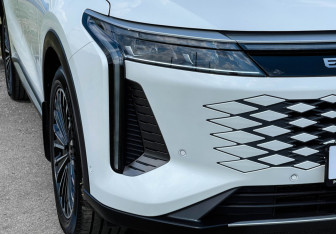 Подержанный автомобиль Exeed RX 2024 года (22 фото)