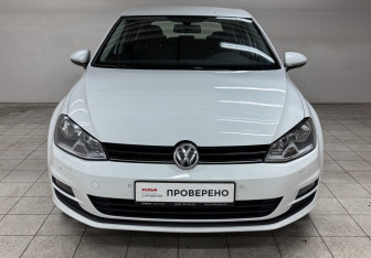 Подержанный автомобиль Volkswagen Golf Hatchback 2014 года (2 фото)