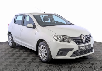 Подержанный автомобиль Renault Sandero 2020 года (3 фото)