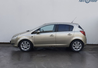 Подержанный автомобиль Opel Corsa 2008 года (5 фото)