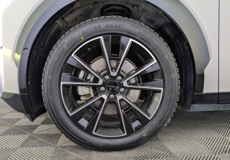 Подержанный автомобиль Zeekr X 2023 года (11 фото)