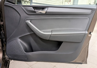 Подержанный автомобиль Skoda Rapid Liftback 2022 года (24 фото)
