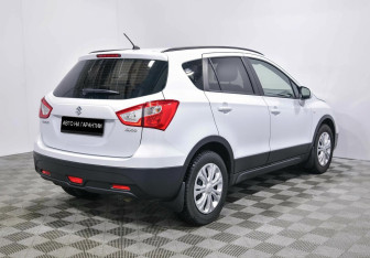Подержанный автомобиль Suzuki SX4 Hatchback 2021 года (3 фото)