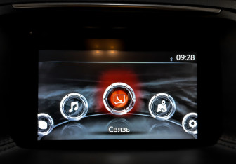 Подержанный автомобиль Mazda CX-5 2016 года (15 фото)