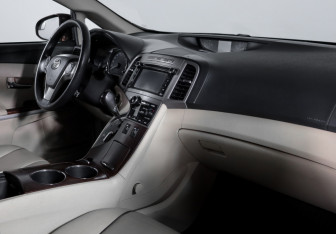 Подержанный автомобиль Toyota Venza 2013 года (9 фото)