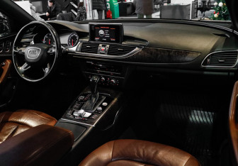 Подержанный автомобиль Audi A6 Sedan 2018 года (7 фото)