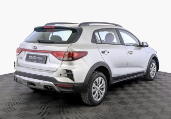 Подержанный автомобиль Kia Rio Hatchback 2021 года (5 фото)