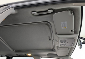 Подержанный автомобиль Nissan X-Trail 2010 года (23 фото)