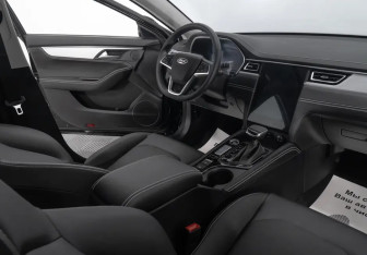 Подержанный автомобиль JAC J7 2023 года (6 фото)