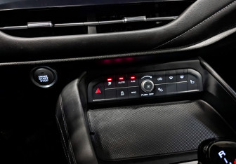 Подержанный автомобиль Haval F7 2021 года (27 фото)