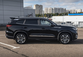 Подержанный автомобиль Chery Tiggo 8 Pro Max 2023 года (4 фото)