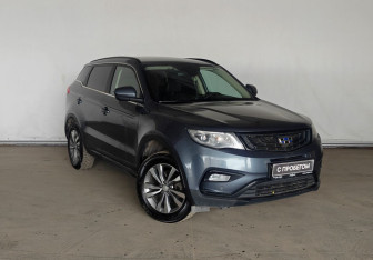 Подержанный автомобиль Geely Atlas 2021 года (3 фото)