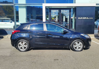 Подержанный автомобиль Hyundai i30 Hatchback 2012 года (4 фото)