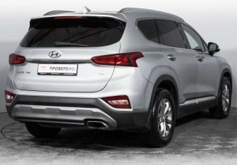 Подержанный автомобиль Hyundai Santa Fe 2018 года (7 фото)
