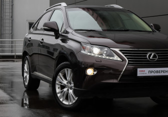 Подержанный автомобиль Lexus RX 2013 года (18 фото)