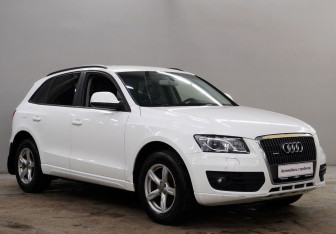 Подержанный автомобиль Audi Q5 2011 года (3 фото)