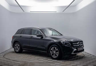 Подержанный автомобиль Mercedes-Benz GLC Coupe 2015 года (3 фото)