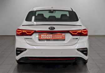 Подержанный автомобиль Kia Cerato Sedan 2020 года (6 фото)