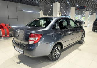 Подержанный автомобиль LADA (ВАЗ) Granta Sedan 2014 года (5 фото)