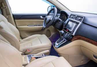 Подержанный автомобиль Haval H6 2019 года (10 фото)