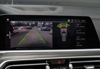 Подержанный автомобиль BMW X7 2020 года (32 фото)