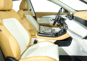 Подержанный автомобиль Jetour X70 Plus 2024 года (15 фото)