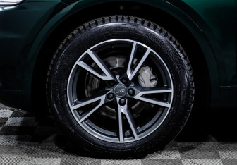 Подержанный автомобиль Audi Q5 2018 года (15 фото)
