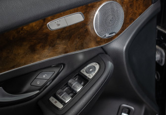 Подержанный автомобиль Mercedes-Benz GLC Coupe 2017 года (14 фото)