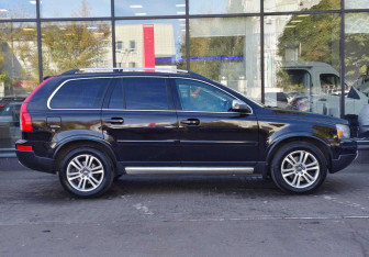 Подержанный автомобиль Volvo XC90 2011 года (4 фото)
