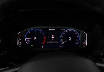 Подержанный автомобиль Volkswagen Caravelle 2022 года (13 фото)