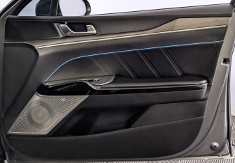 Подержанный автомобиль Kia K5 2020 года (25 фото)