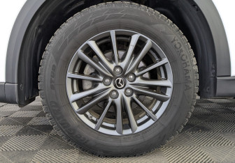 Подержанный автомобиль Mazda CX-5 2022 года (12 фото)