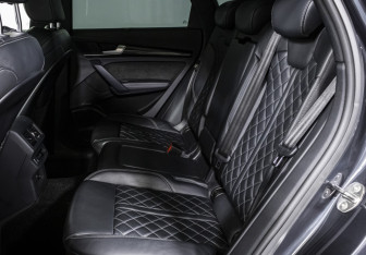 Подержанный автомобиль Audi SQ5 2020 года (13 фото)