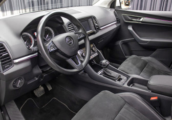 Подержанный автомобиль Skoda Karoq 2020 года (14 фото)