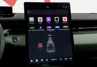 Подержанный автомобиль Changan Lamore 2023 года (19 фото)